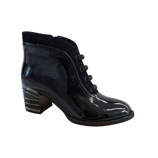 Loretta Vitale C3891