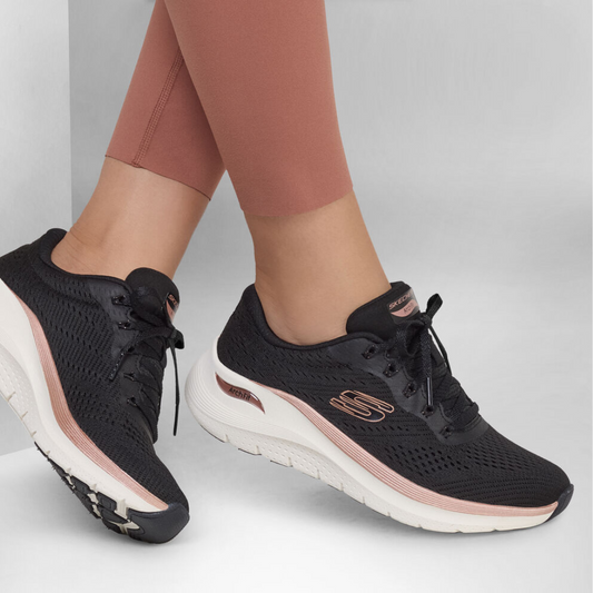Skechers Archfit Glow the Distance