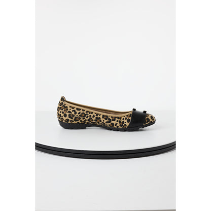 Marco Tozzi Flat Leopard print pump with silver and black buckle 22111-44
