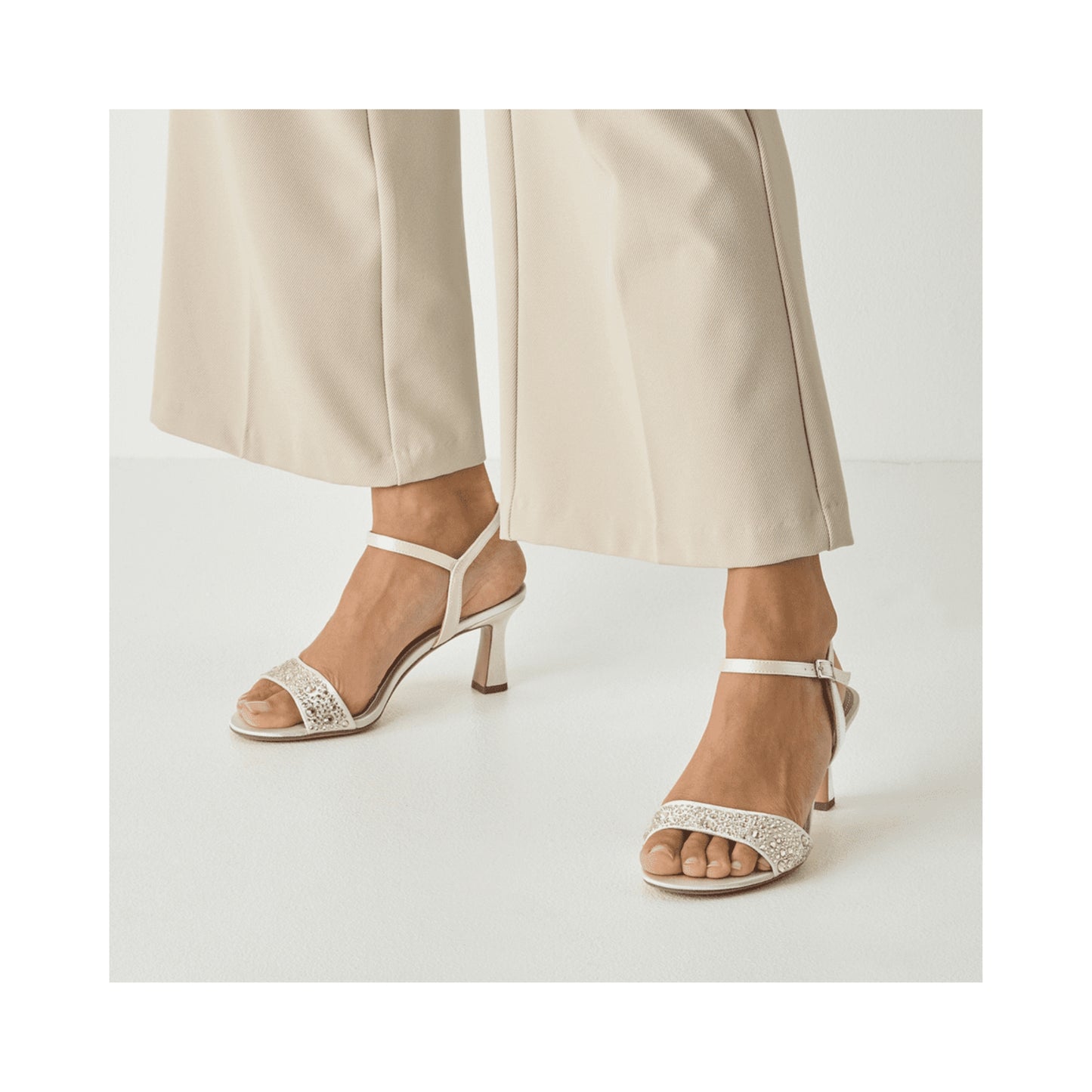 Tamaris Medium Heel Gold Sandal 28313-46