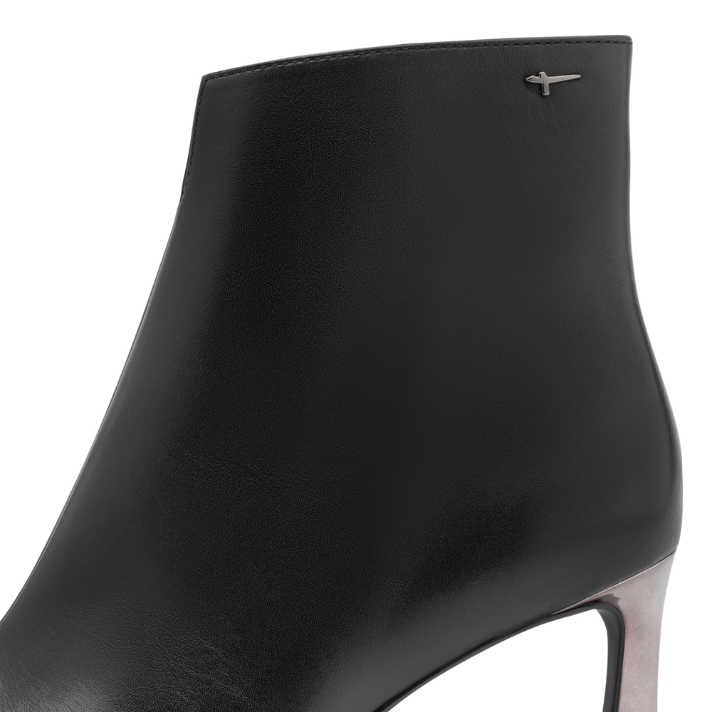 Tamaris Pointed Toe Ankle Boot Black Leather 25320
