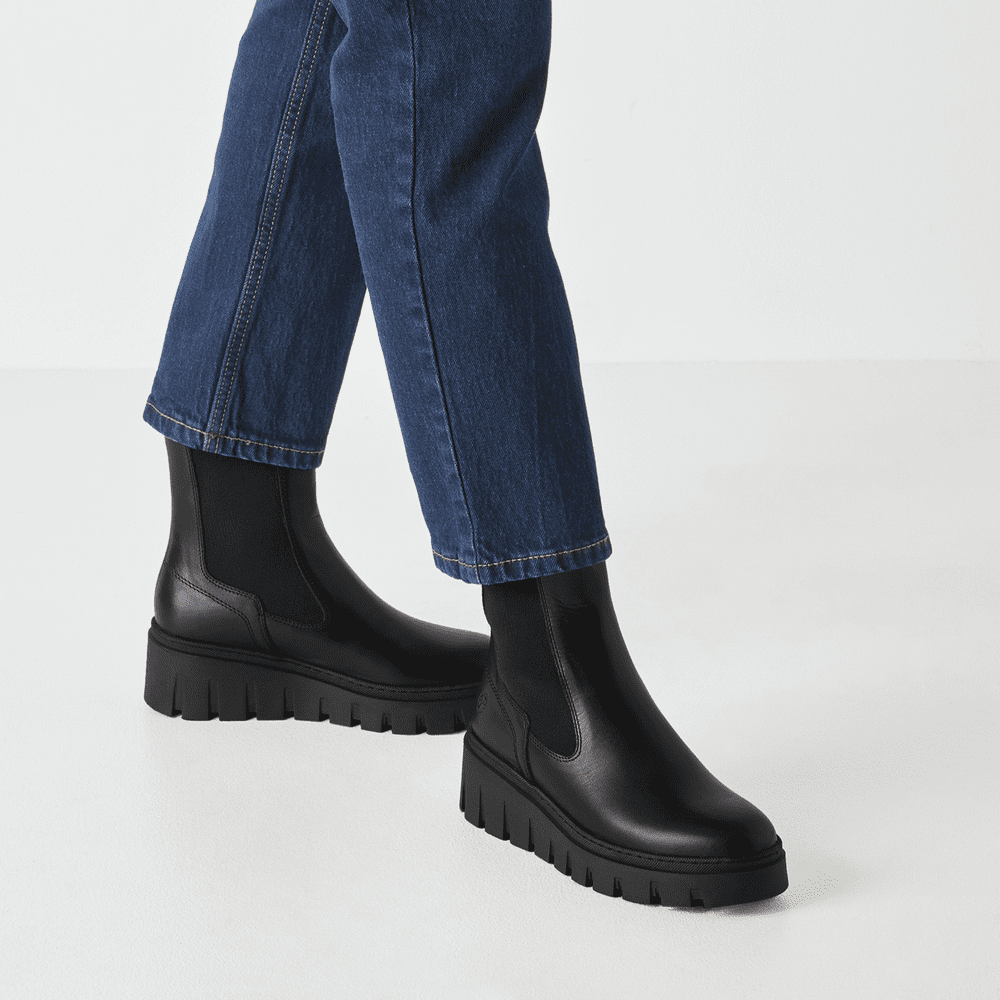 Tamaris Leather Chelsea Boot 25489