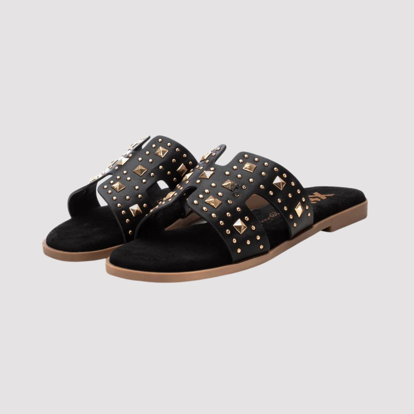 Xti Studded Flat Sandal Sandal 144016